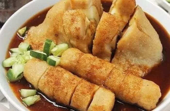 Hidangan pempek khas Palembang