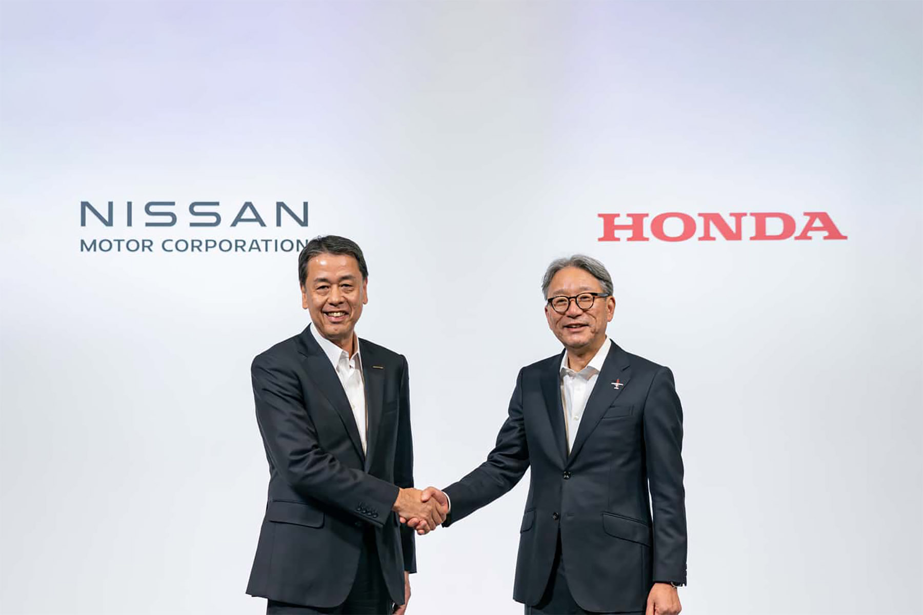 CEO Nissan dan Honda resmi sepakati kerjasama.