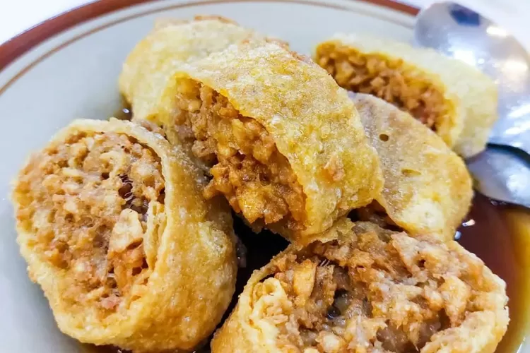 Hidangan gohyong ayam yang viral