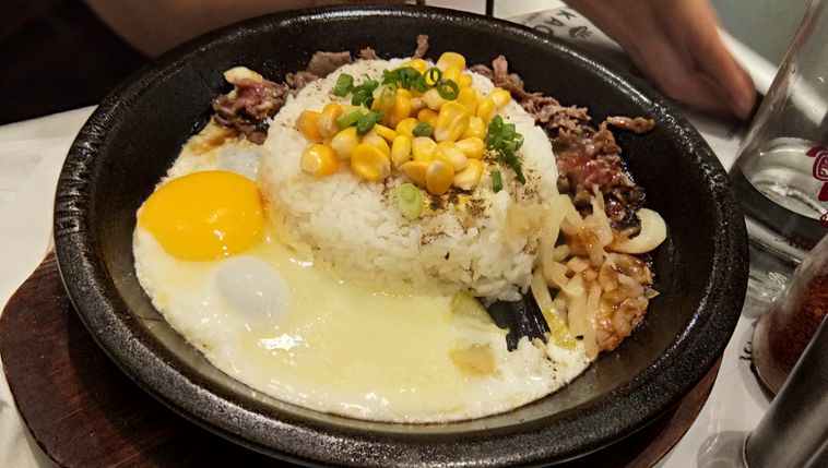 Makanan yang dijual di Wakacao Gading Serpong, Pasar Modern Paramount.