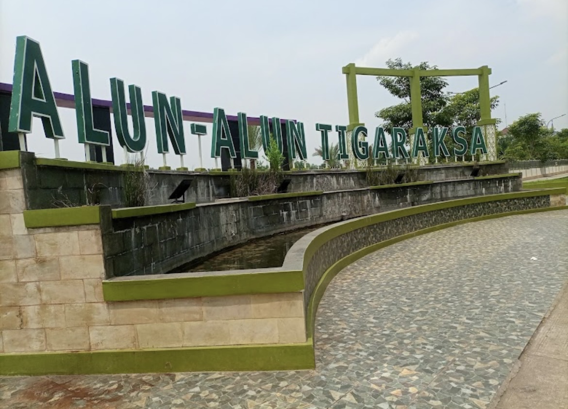 Alun-Alun Tigaraksa
