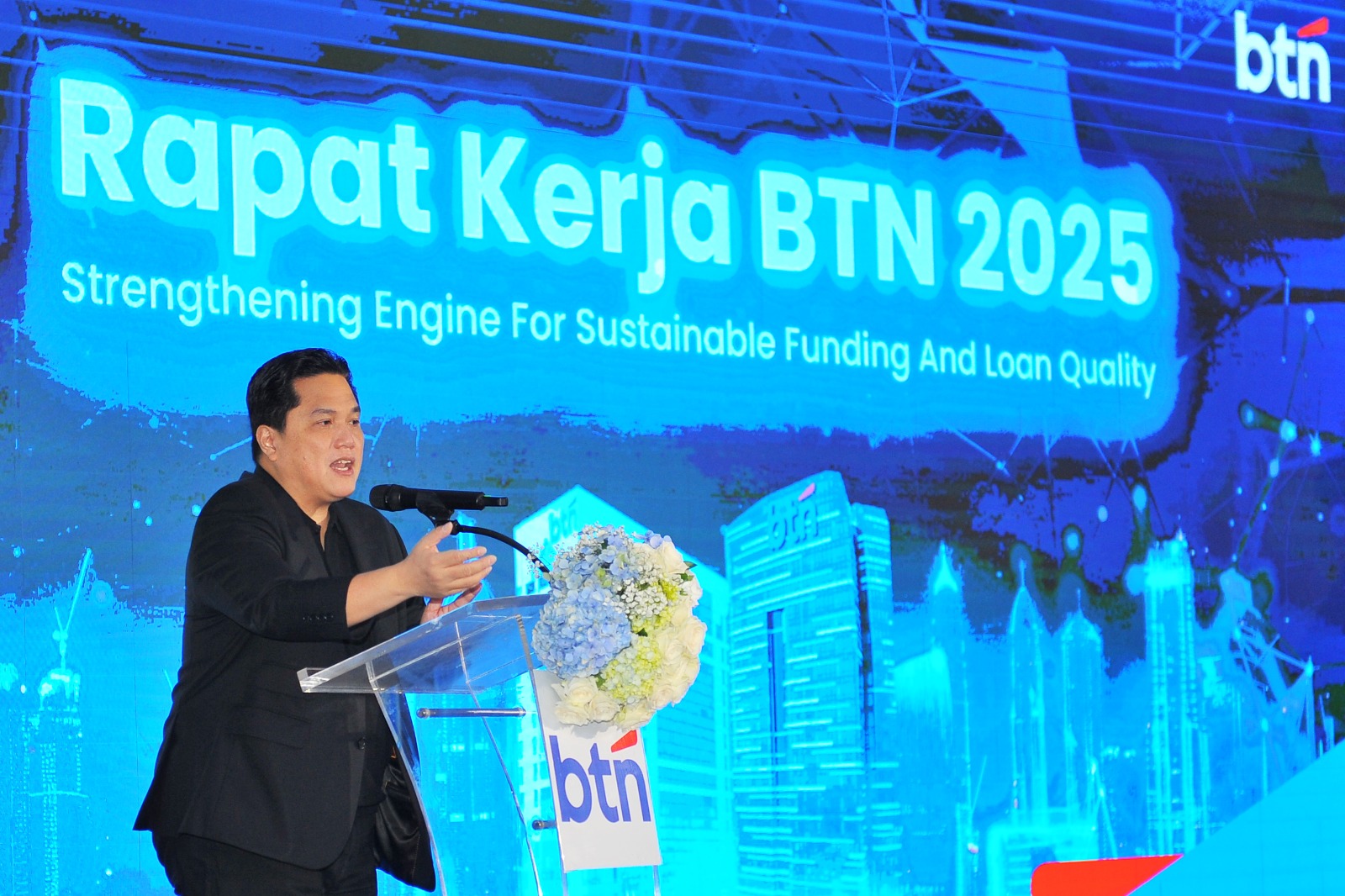 Menteri BUMN Erick Thohir dalam Rapat Kerja BTN 2025.