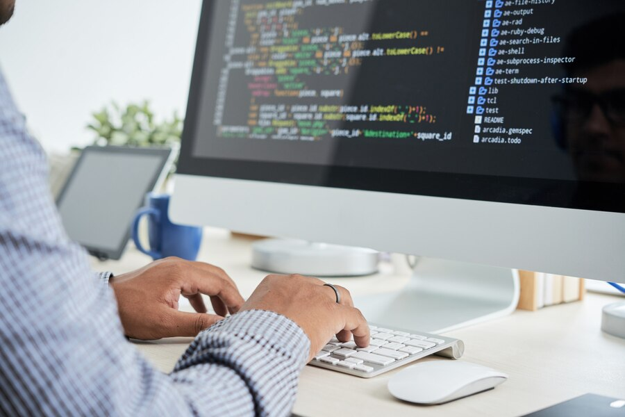 Ilustrasi profesi software developer