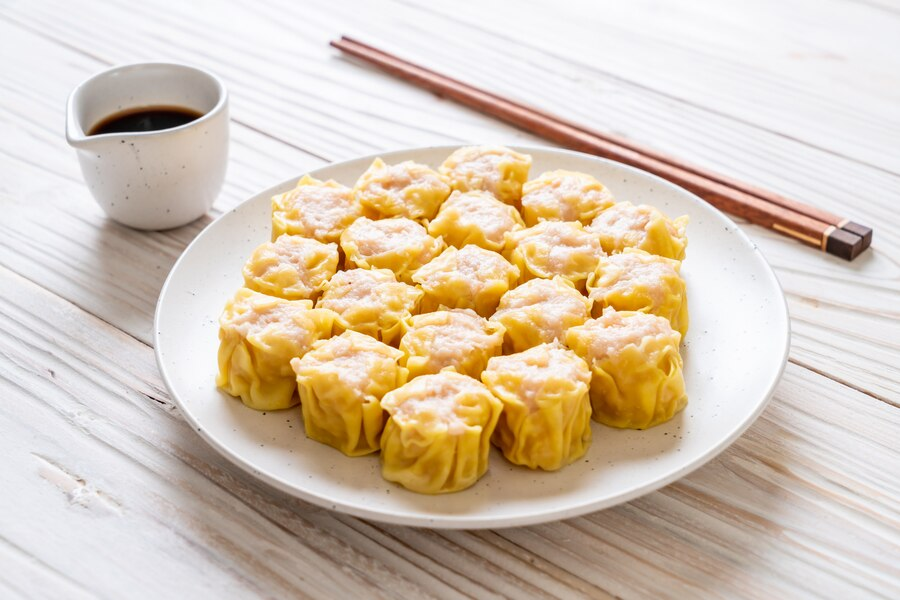 Ilustrasi hidangan dimsum ayam udang.