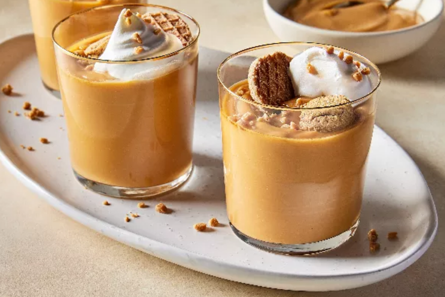 Dessert butterscotch pudding
