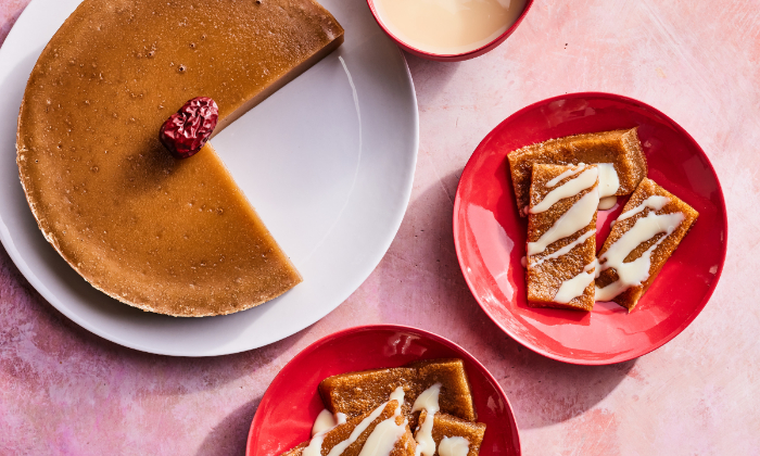 Nian Gao atau kue keranjang sebagai hidangan khas perayaan Imlek. (Dok. Food Network)