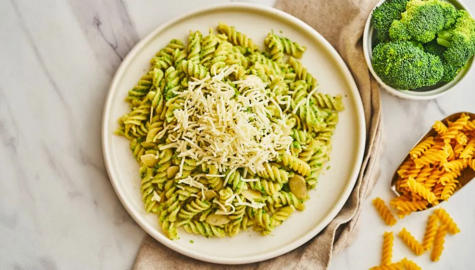 Hidangan sehat Fusilli Brokoli Pesto