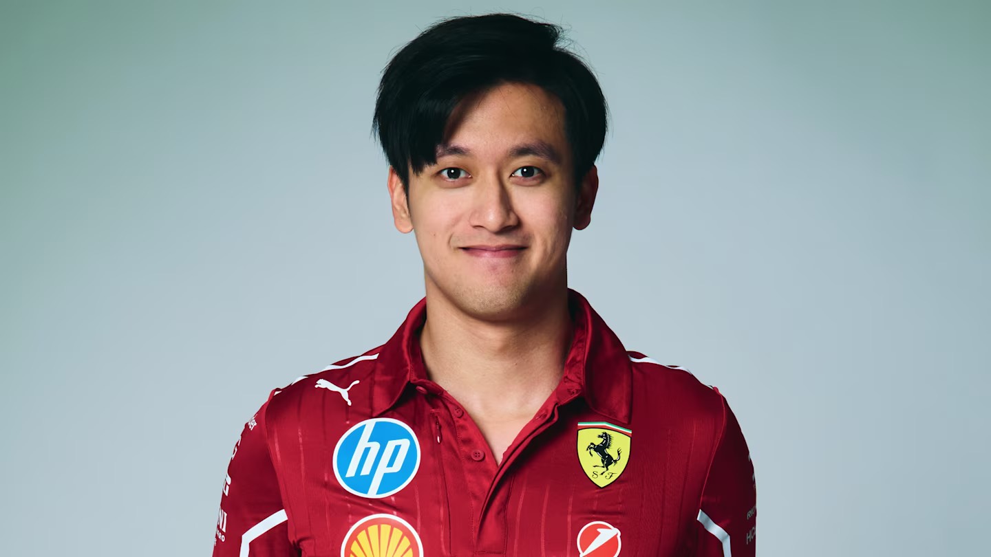 Pembalap Zhou Guanyu yang telah bergabung dengan Ferrari