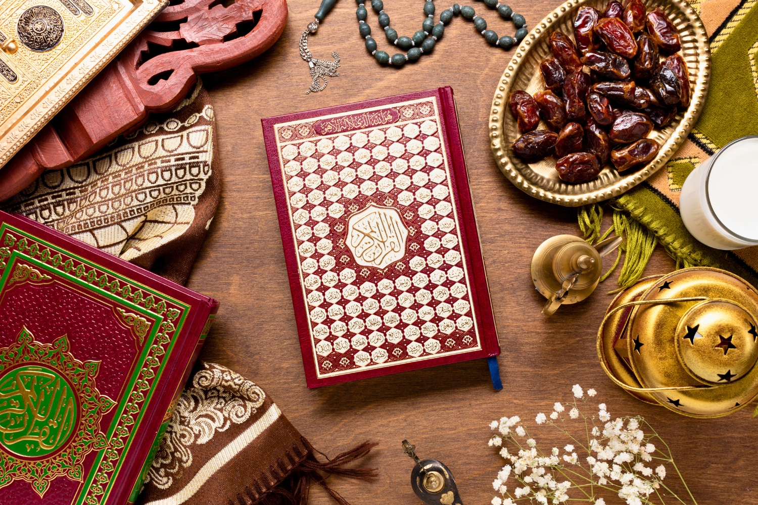 Ilustrasi bulan turunnya Al-Quran