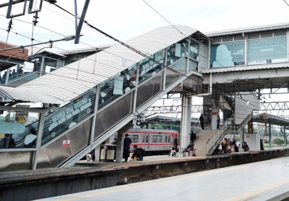 Bangunan baru Stasiun Tanah Abang