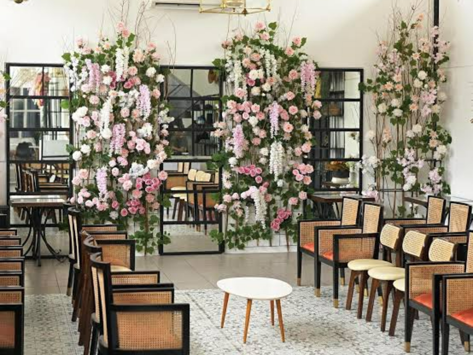 Restoran yang cocok untuk lamaran di Tangsel