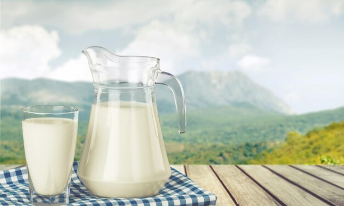 Ilustrasi susu. (Freepik)