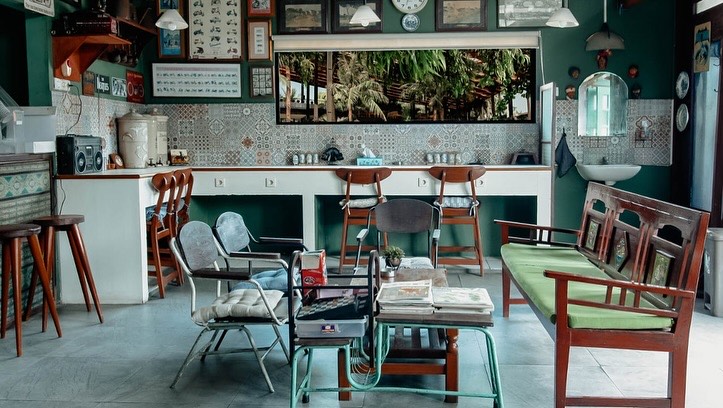 Warung Omahe, tempat ngopi vintage di Bintaro. (Instagram @warungomahe)
