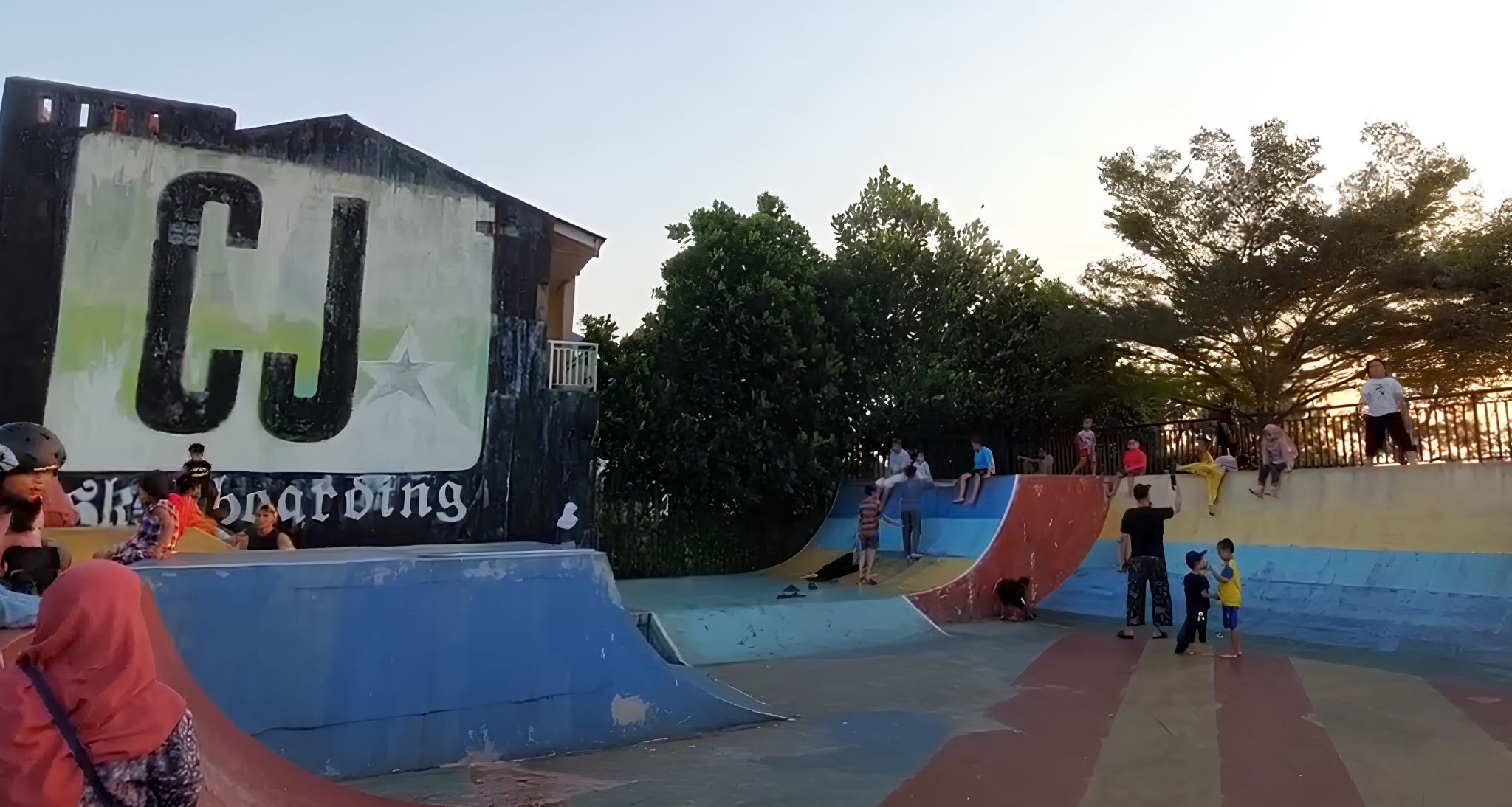 Wahana Skatepark di Pamulang Community Center (Dok. YouTube @AboutTNG)
