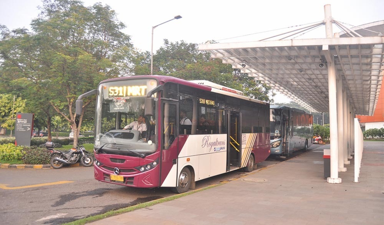 Royaltrans S31 (Dok. Bintaro Jaya)
