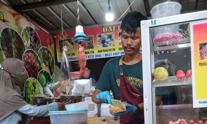 Raja Rujak Jombang Tangsel. (Dok. Instagram @tangsel_update)