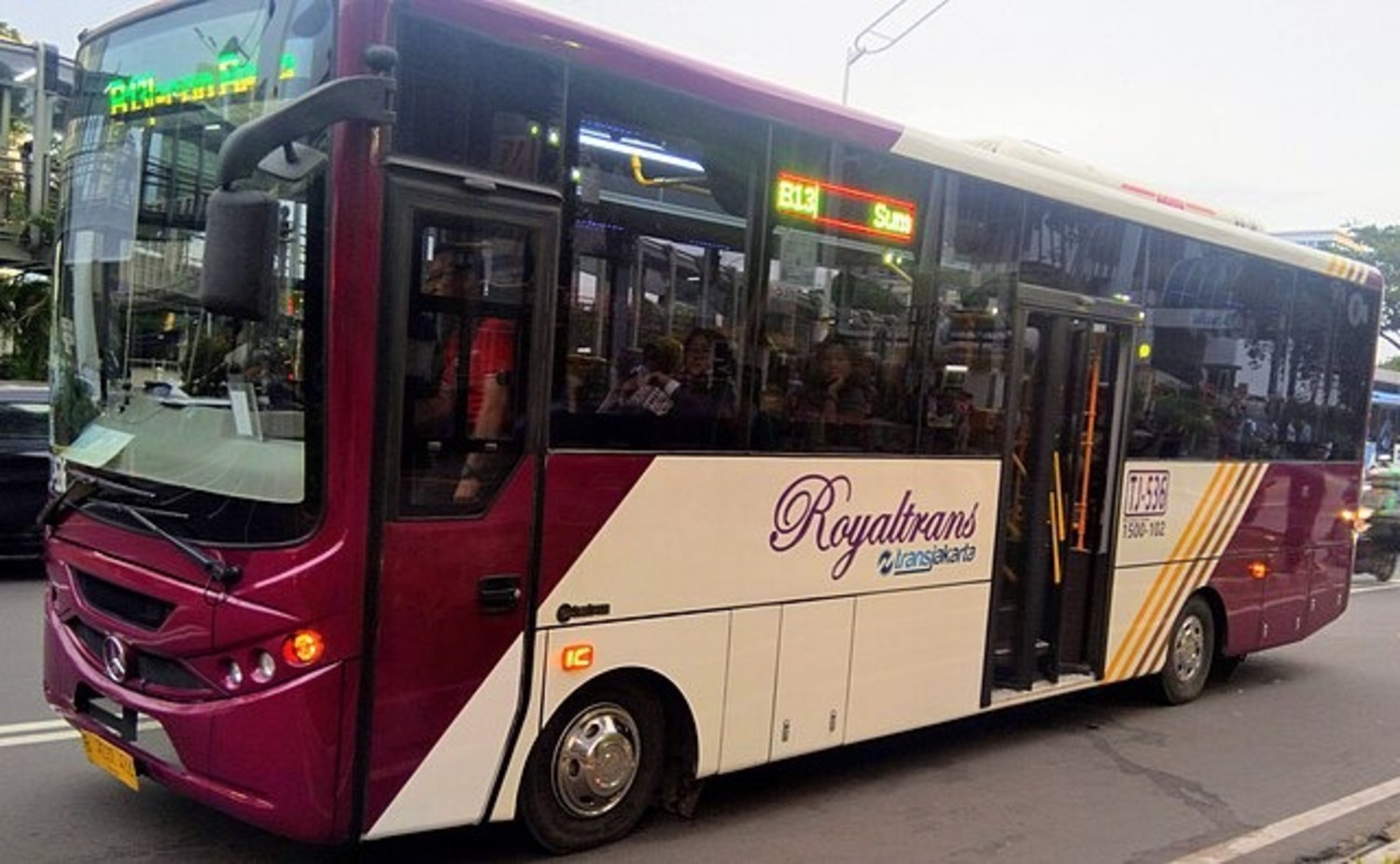Bus Royaltrans Transjakarta. (Dok. Wikiwand)