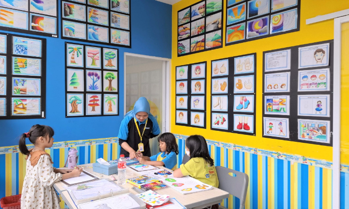 Kegiatan yang berlangsung di Global Art Bintaro Gramedia World, Kota Tangerang Selatan. (Dok. globalart.co.id)