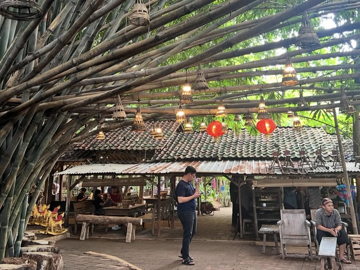 Warung Tuman BSD. (Dok. Instagram @warung_tuman_bsd)