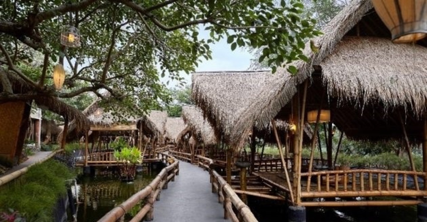 Gubug Makan Mang Engking The Breeze BSD City. (Dok. Sinarmas Land/jejakpiknik)