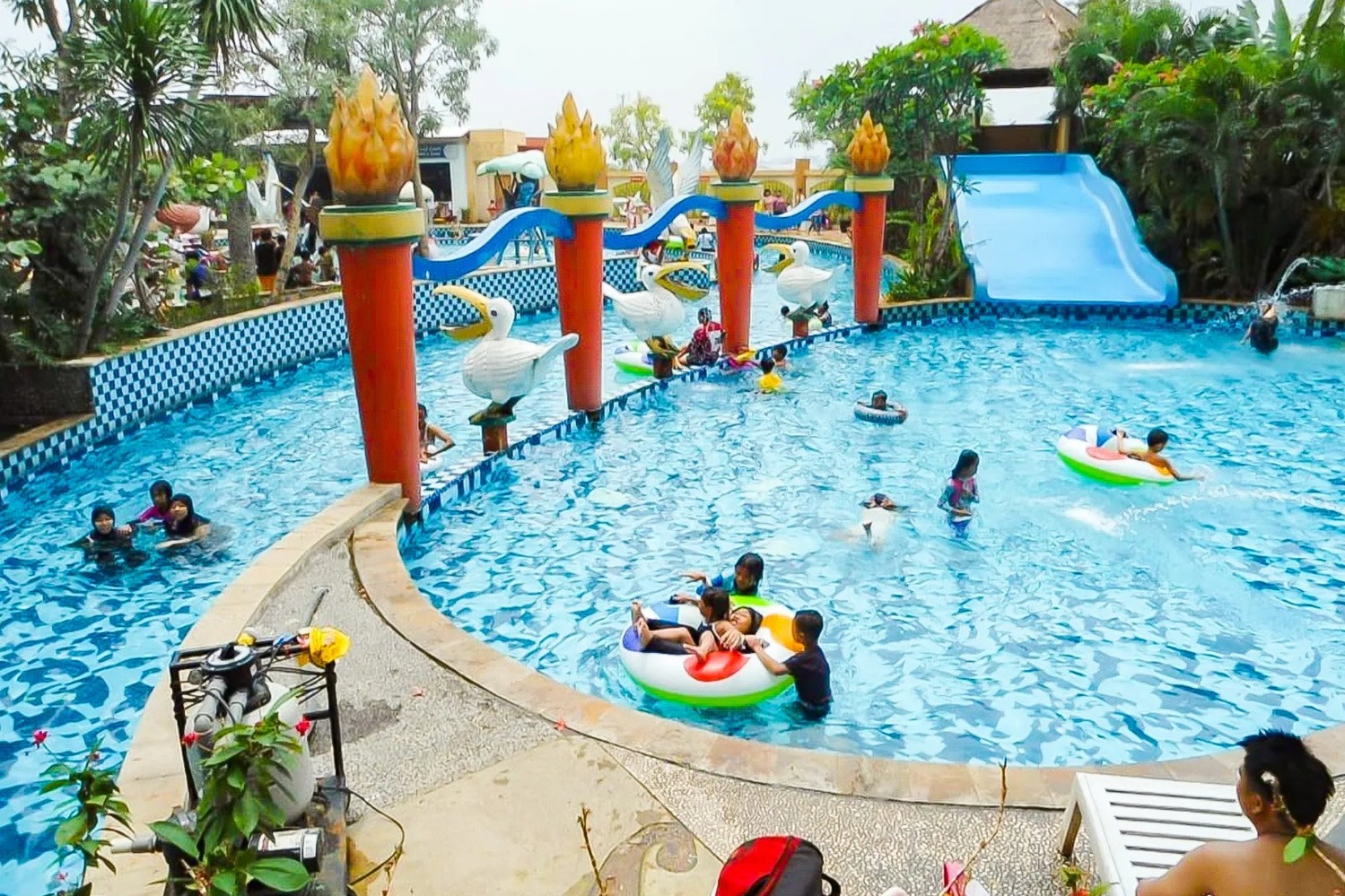 Suasana di Marcopolo Waterpark Serpong (Dok. Tiket.com)