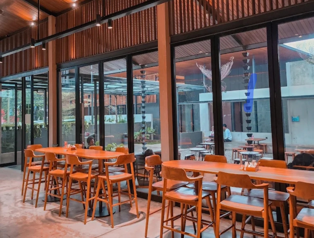 Orbit Brasserie (Dok. Google.com @michaelwalzerpandiangan)