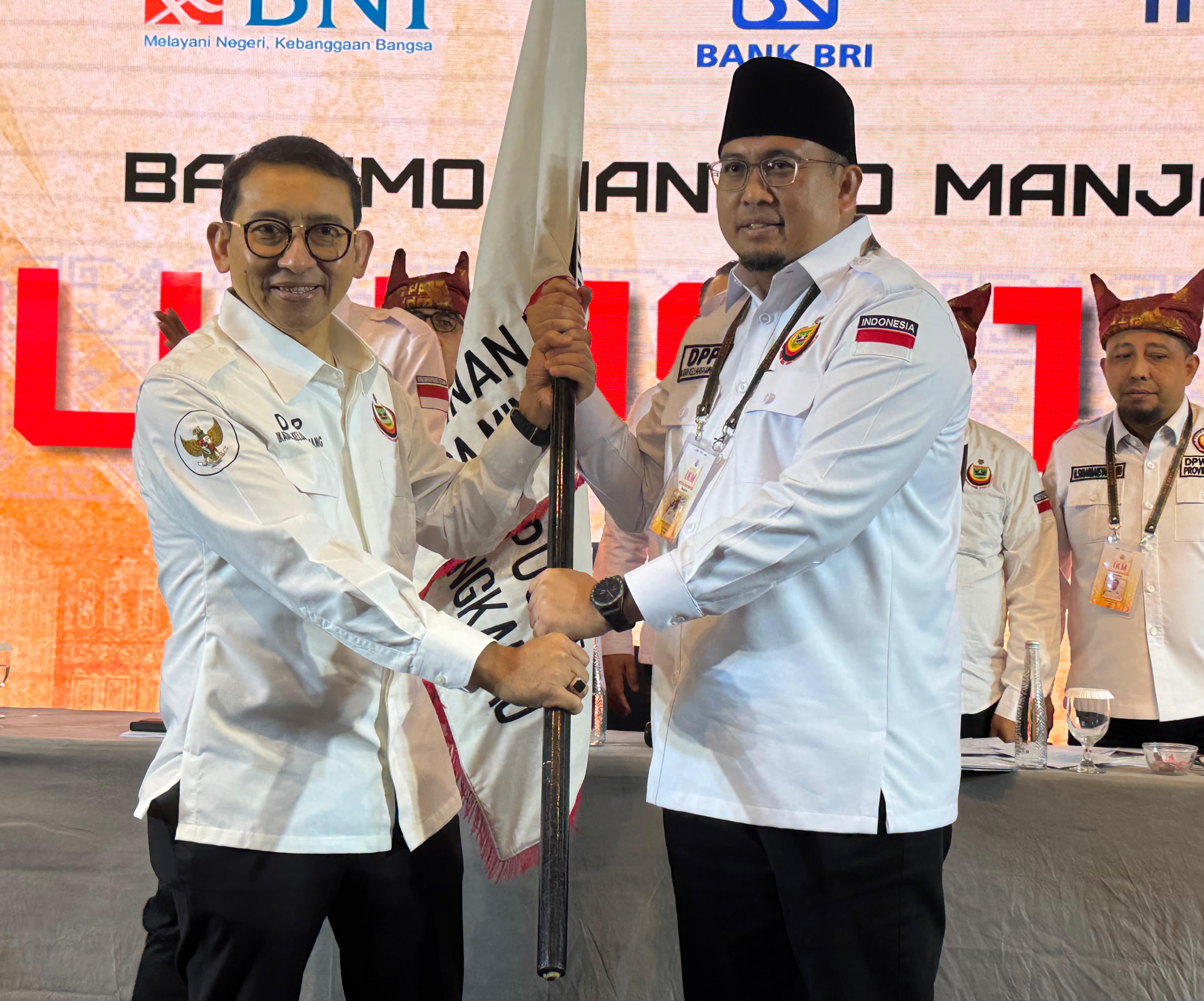 Wakil Ketua Komisi VI DPR RI dari Fraksi Gerindra Andre Rosiade terpilih secara aklamasi sebagai Ketua Umum DPP Ikatan Keluarga Minang (IKM) periode 2025-2030 melalui Munas ke-1 IKM.
