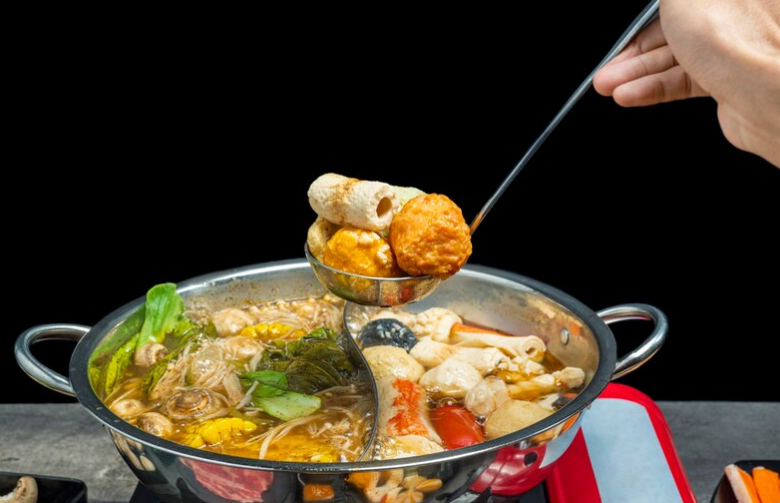 Ilustrasi steamboat (Dok. Freepik)