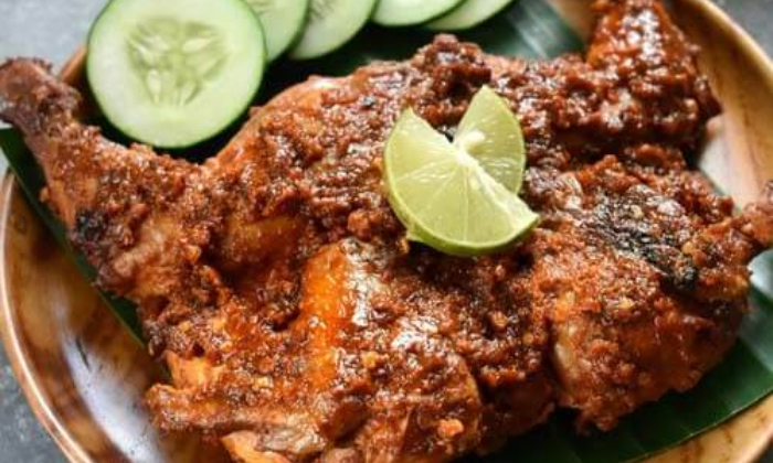 Ayam Taliwang, hidangan khas dari Lombok. (Dok. segari.id)