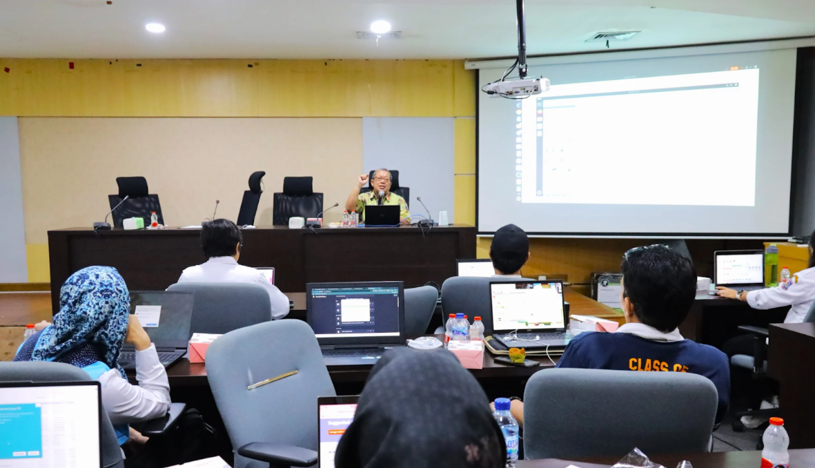 Kegiatan pelatihan AI bertajuk oleh Dinas Komunikasi dan Informatika (Diskominfo) Kota Tangerang Selatan pada Rabu (18/6/2025)