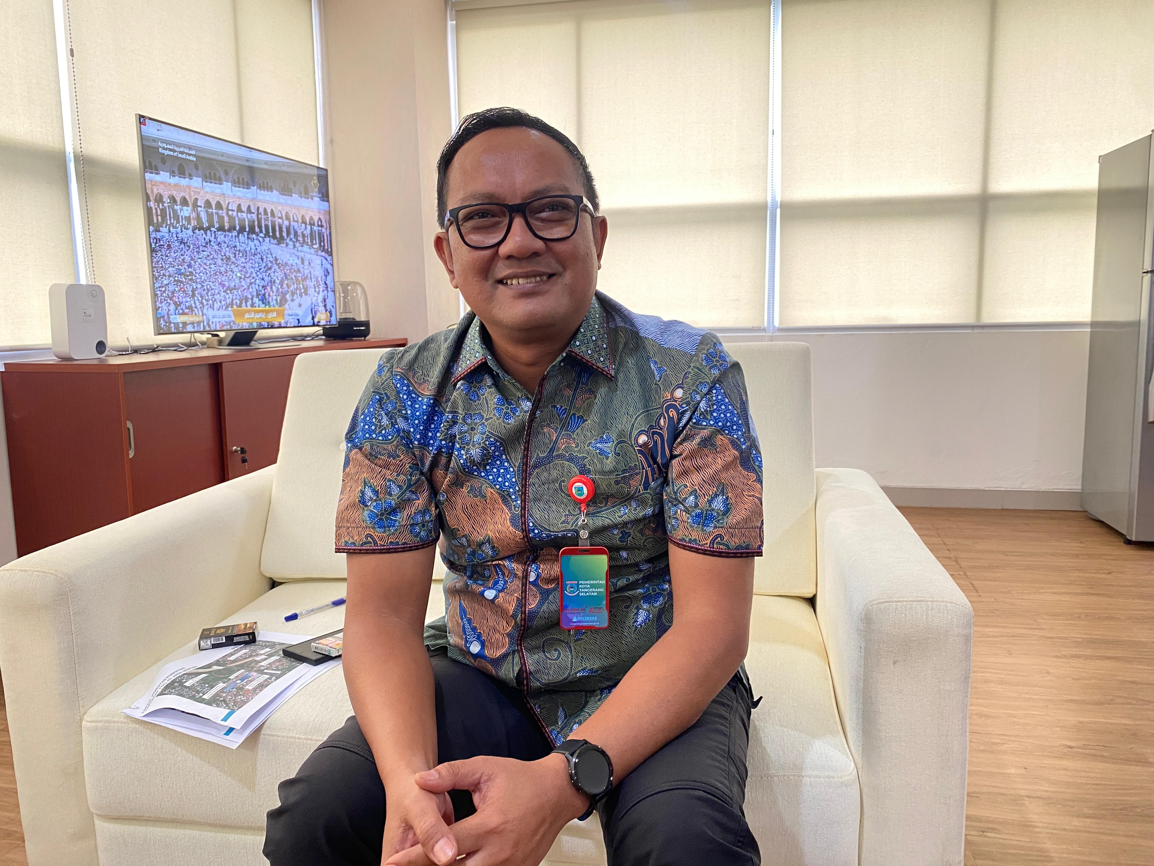 Kepala Dinas Perhubungan (Dishub) Kota Tangsel Ayep Jajat Sudrajat saat diwawancarai di wilayah Serpong, Kamis (19/6).