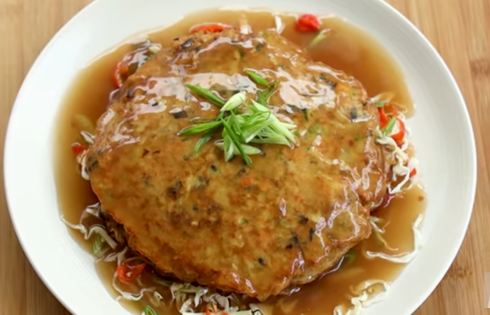 Resep fuyunghai sayuran (Dok. YouTube Devina Hermawan)