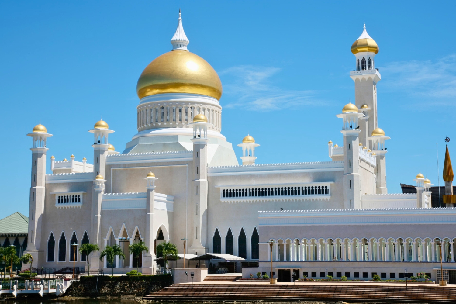 Jadwal Sholat Tangerang Selatan 15 Agustus 2025 untuk Ibadah Tepat Waktu