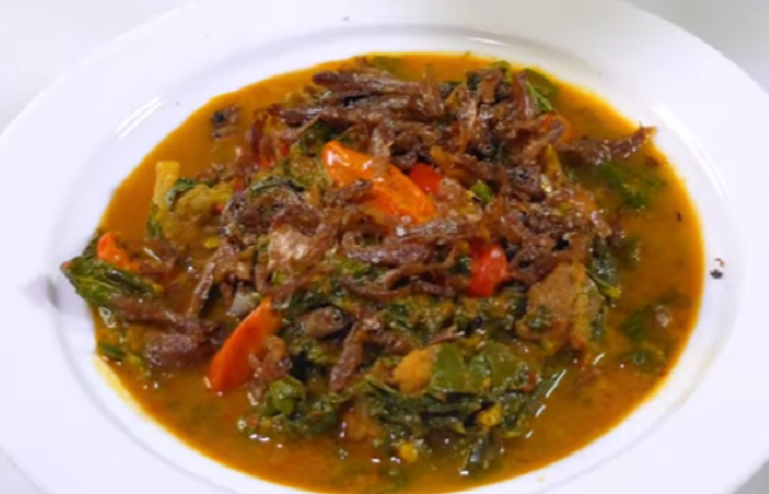 Resep sayur daun singkong ikan teri (Dok. YouTube Dapur Cantik Channel)