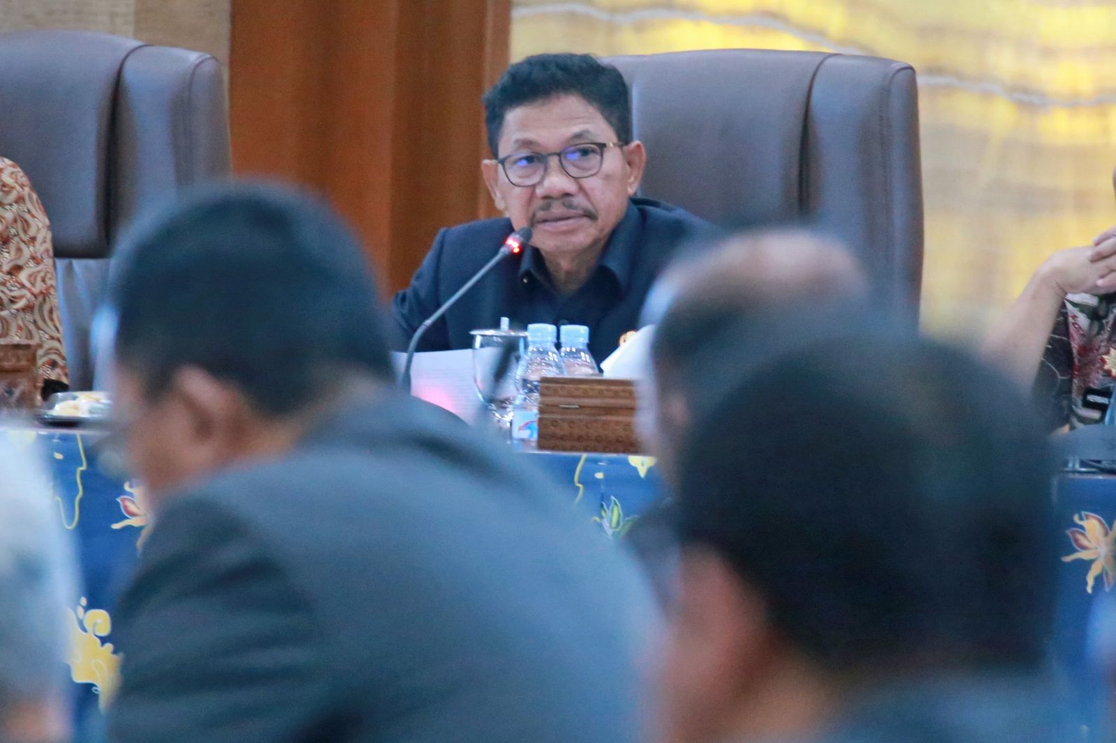 Wali Kota Tangerang Sachrudin meminta seluruh camat dan lurah turun langsung ke lapangan awasi bank sampah.
