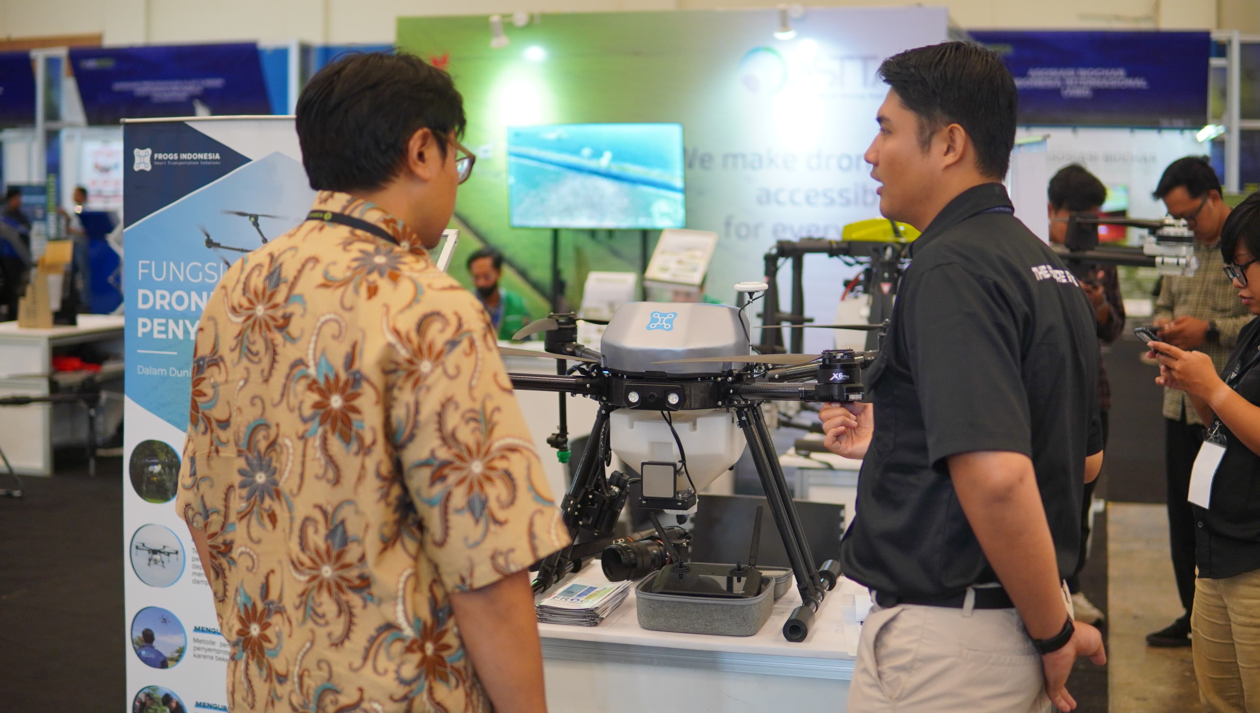 Salah satu produk Frogs Indonesia Drone Pertanian Sekar Agri 6L yang ditampilkan di IndroGriTech ICE BSD, Kabupaten Tangerang.