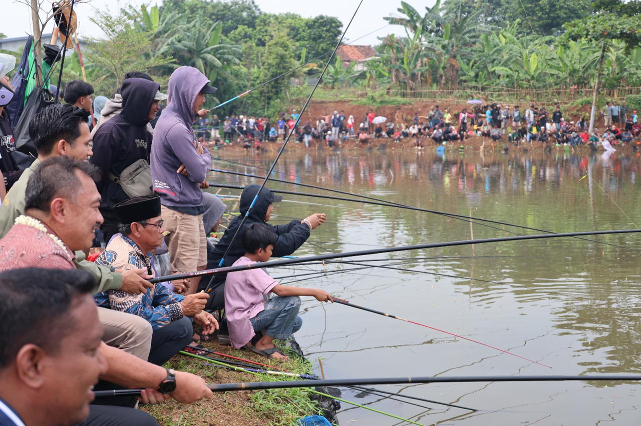 Objek wisata Situ Rawa Toke di Kelurahan Sumurbatu, kecamatan Bantargebang.