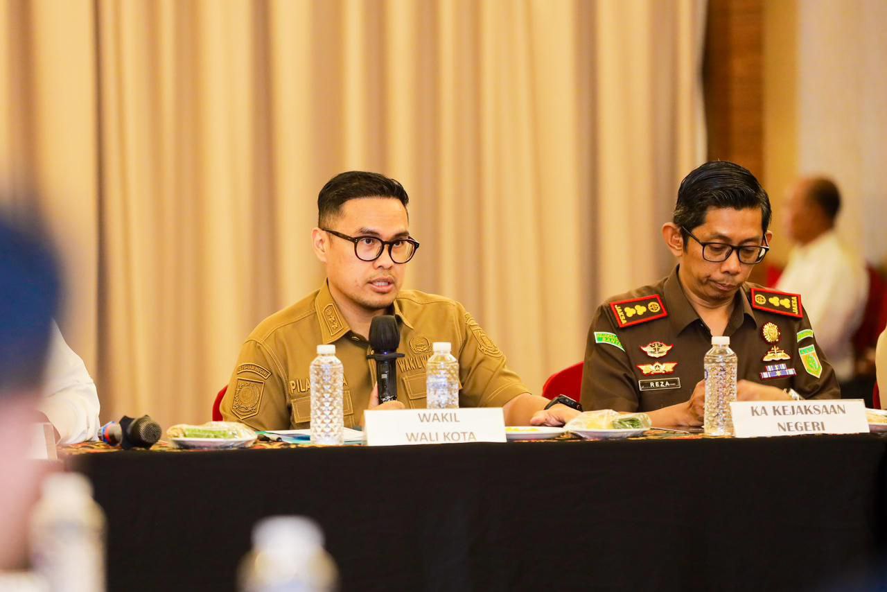Pesta kembang api dilarang untuk menjaga keselamatan masyarakat selama perayaan malam Tahun Baru di Tangerang Selatan.