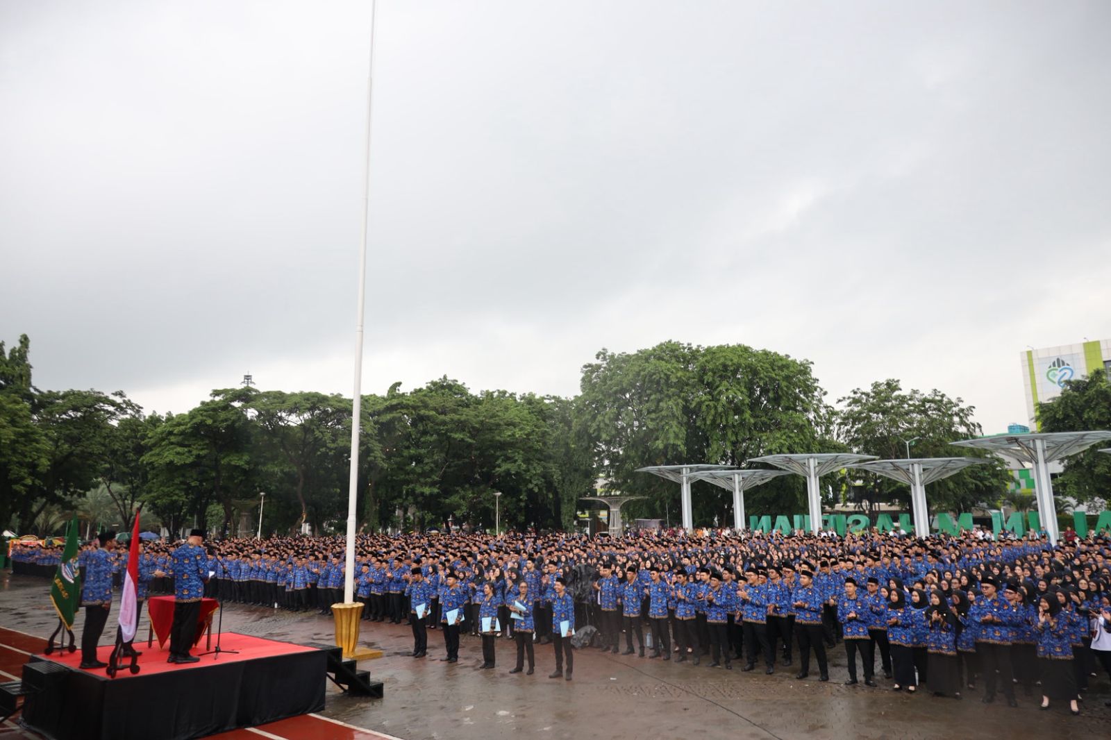Dilantik: Wali Kota Bekasi Tri Adhianto melantik ribuan PPPK paruh waktu.