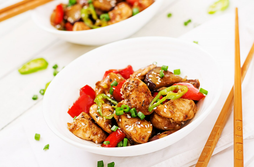 Ilustrasi ayam kung pao (Dok. Freepik)