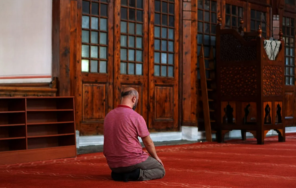 Ilustrasi jadwal sholat (Dok. Pexels)