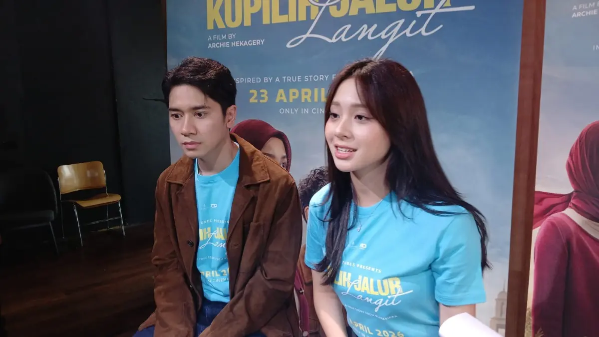 Emir Mahira dan Zee Asadel kembali disatukan dalam sebuah proyek film berjudul Ku Pilih Jalur Langit. (Dok. Jawa Pos)