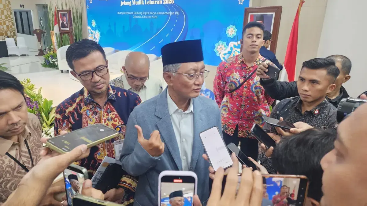 
Menteri Pekerjaan Umum Dody Hanggodo. (Ilham Wancoko/Jawa Pos)