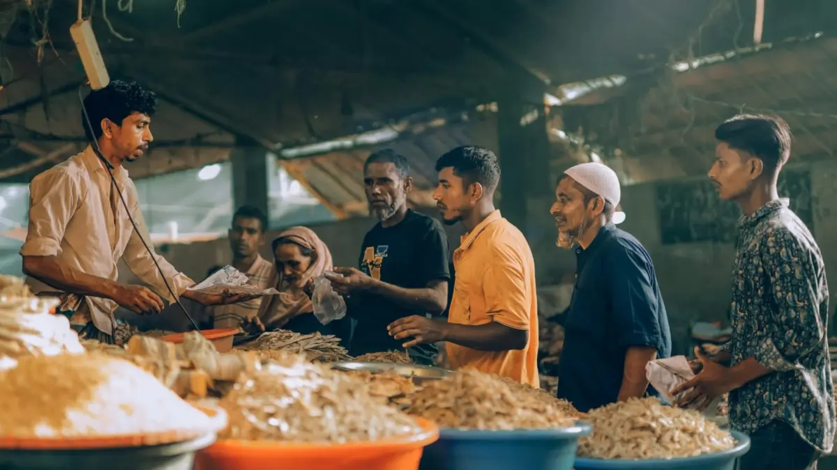 Ilustrasi weton yang meraih sukses di bidang perdagangan (Pexels)