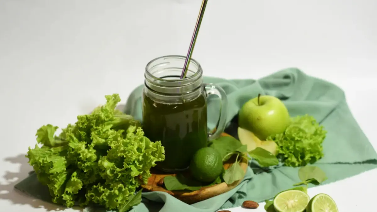 Ilustrasi minuman sehat untuk mengecilkan lemak perut (Pexels) 