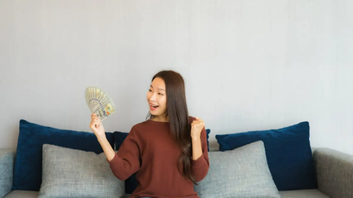 Ilustrasi weton yang membawa keberuntungan finansial sepanjang hidup (Magnific)