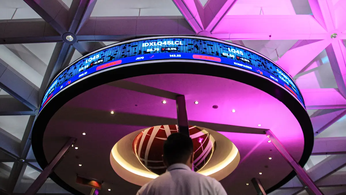 Ilustrasi - Wall Street menguat ditopang saham teknologi berbasis AI, tetapi IHSG masih dibayangi tekanan global akibat harga minyak dan US Treasury. (Dok. JP)