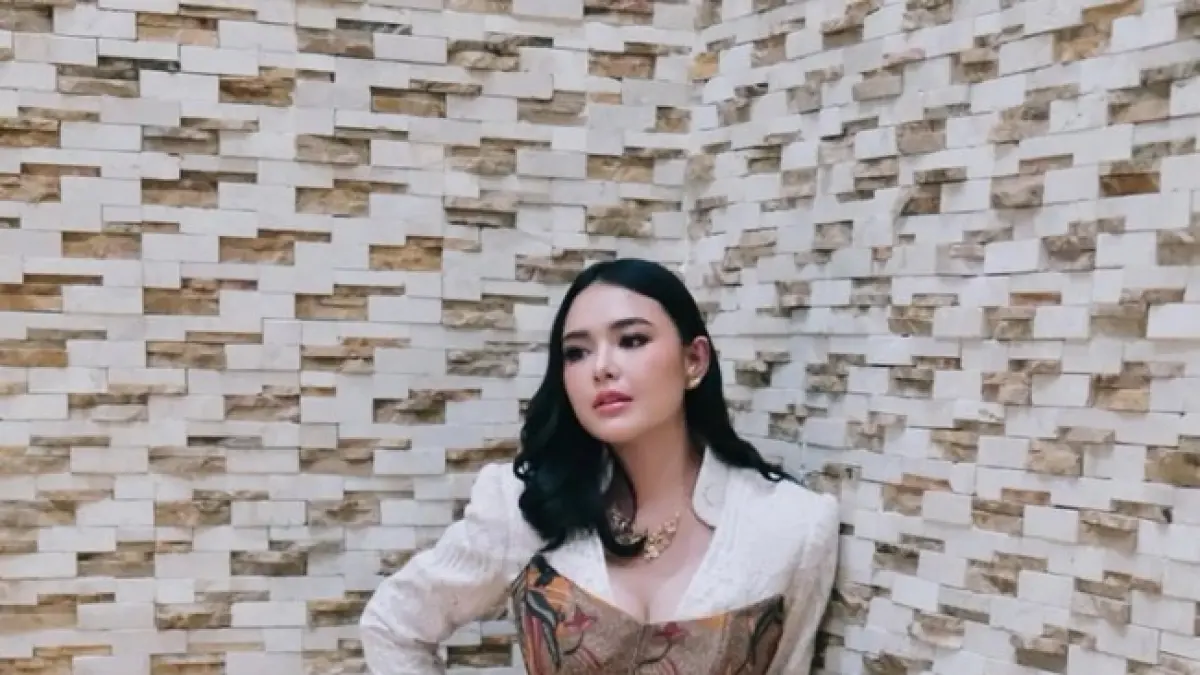 Istri Kenny Austin itu mengungkapkan bahwa rutinitas menyusui secara eksklusif membuat tubuhnya harus beradaptasi dengan berbagai kondisi baru. (Dok. Instagram)