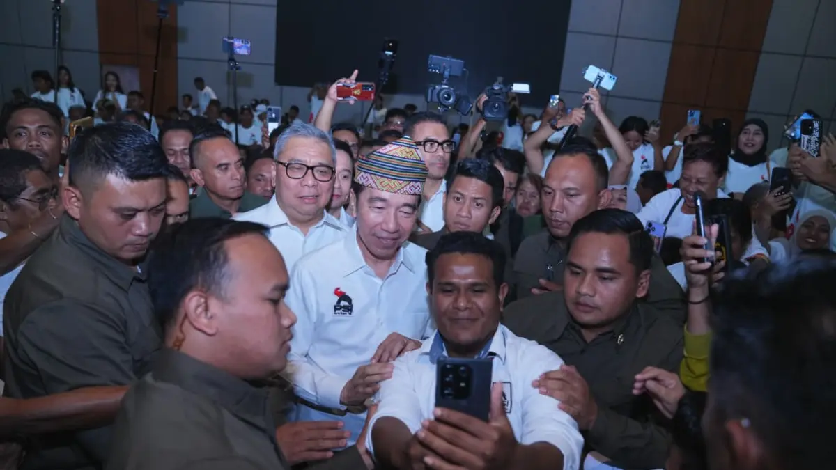 Jokowi ke Kader PSI: Kalau Ada Masalah yang Mentok, Silakan Datang ke Solo