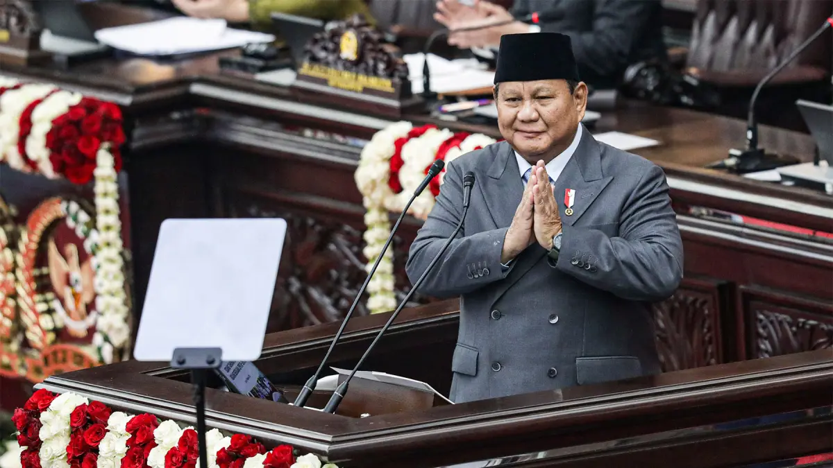 Presiden Prabowo Subianto menyampaikan pidato kenegaraan dalam Sidang Tahunan MPR RI dan Sidang Bersama DPR-DPD RI Tahun 2026 di Gedung Nusantara, Kompleks Parlemen, Jakarta, Jumat (14/8/2026). Survei Tempo Data Science mencatat kepuasan pemerintah Prabowo-Gibran turun ke 37 persen. Dedi Mulyadi unggul dalam peta Pilpres 2029. (FOTO: SALMAN TOYIBI/JAWA POS)